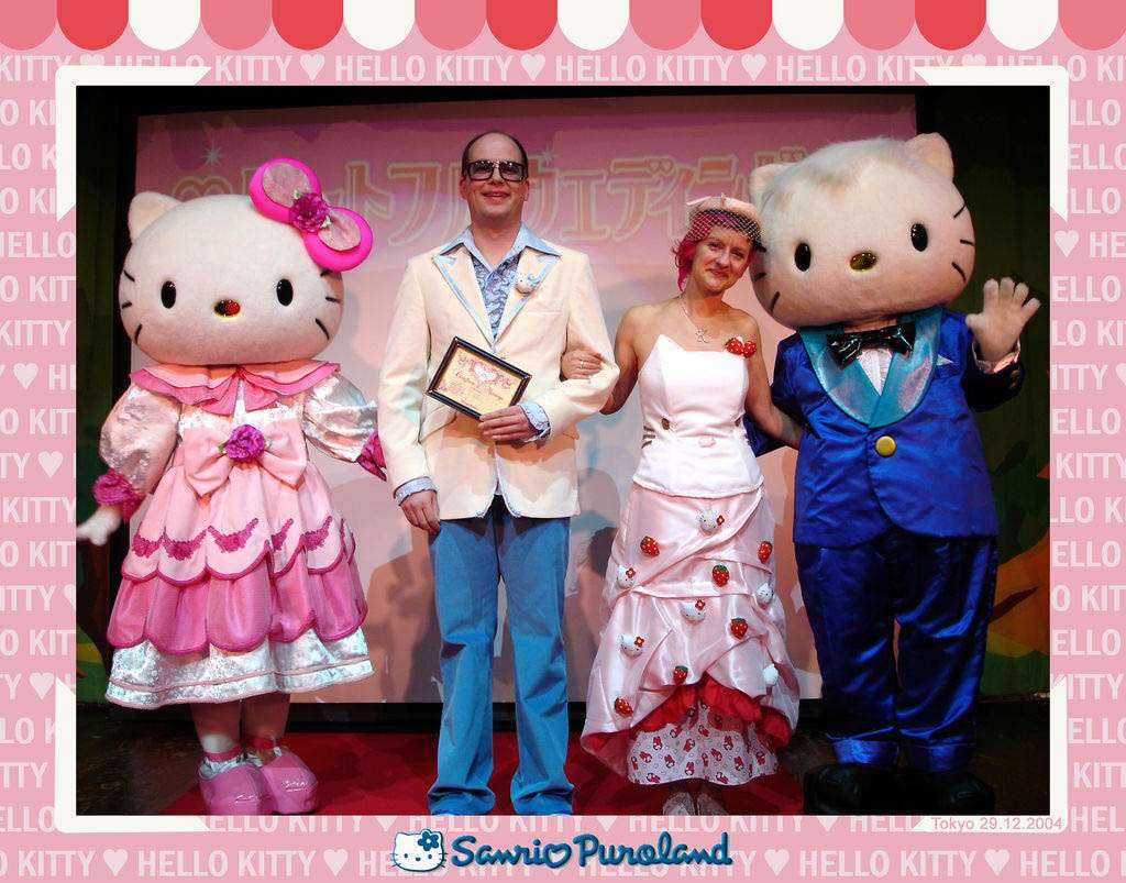 Hello Kitty Wedding! · Rock n Roll Bride