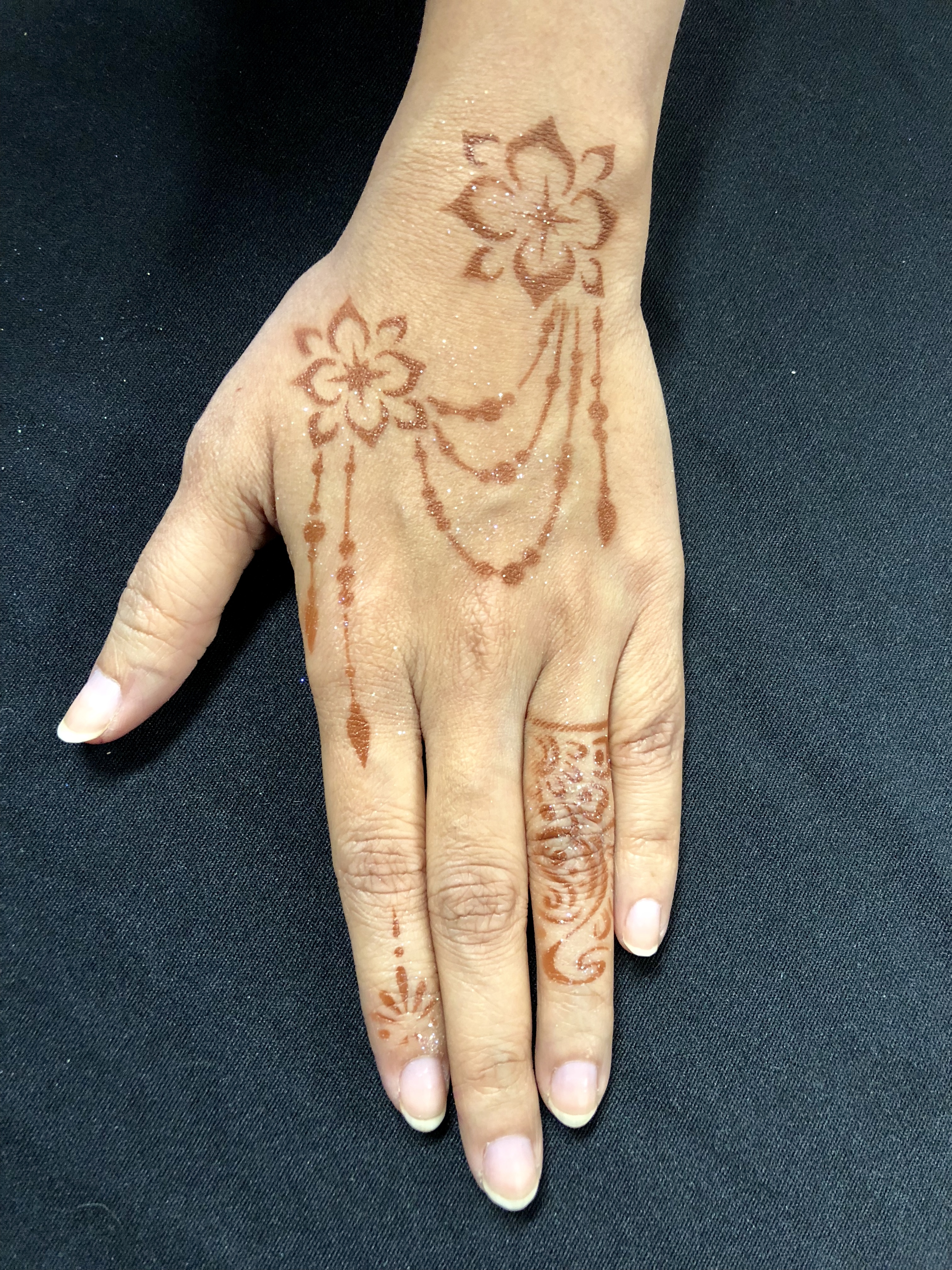 Airbrush Henna Washington DC and Virginia Face Painting