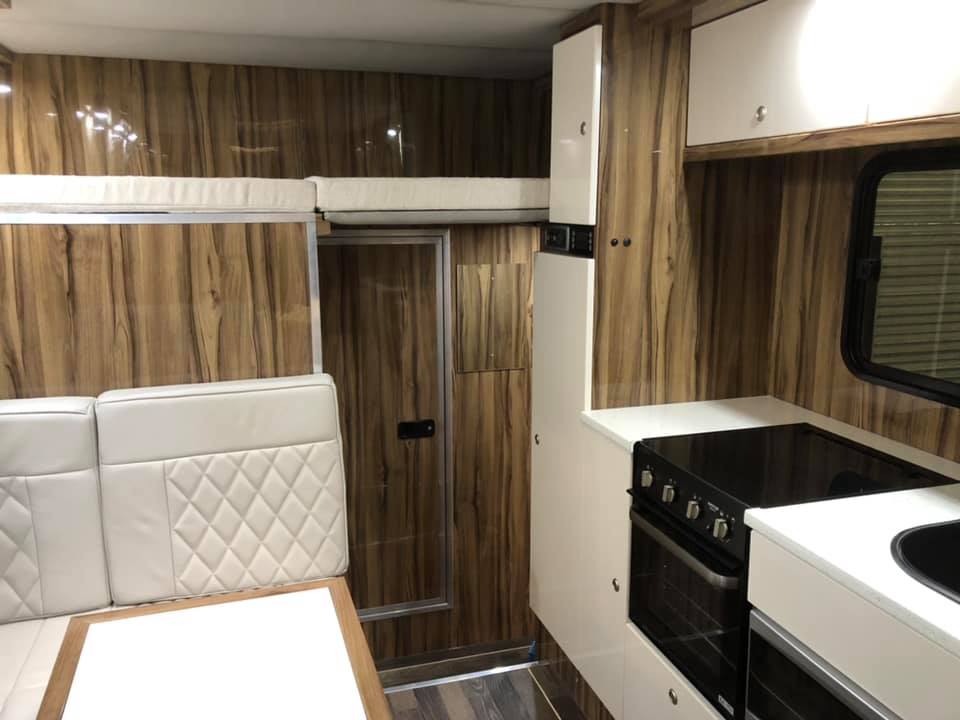 Custom Horsebox Builds & Horsebox Respray with Livery