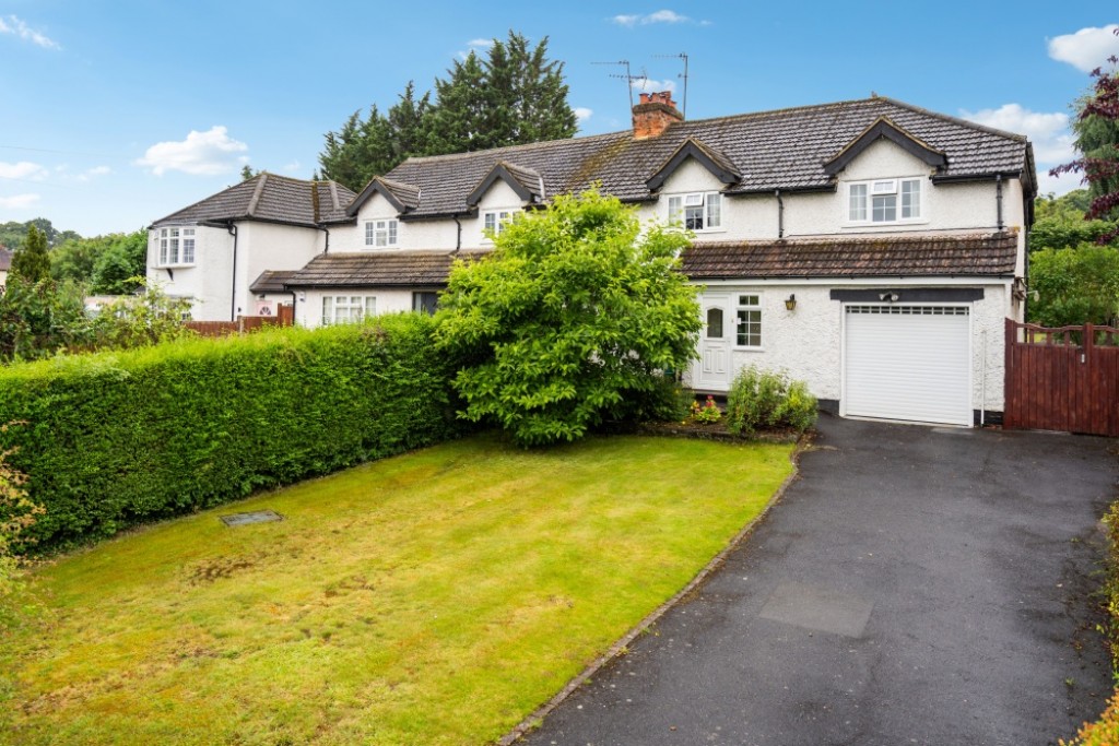 The Vale, Chalfont St Peter, Buckinghamshire Rodgers Estate Agents