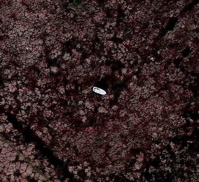 Lone boat (Crash) Strange Google Earth maps ∴