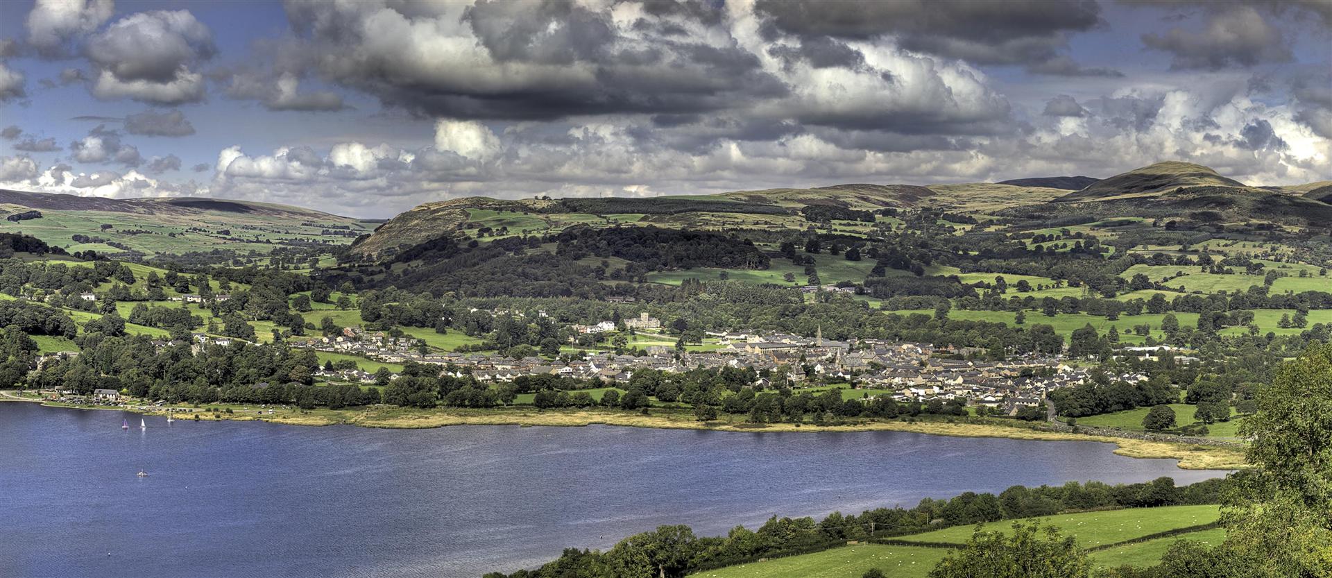 The first Bible Society Welsh New Testaments arrive in Bala, north