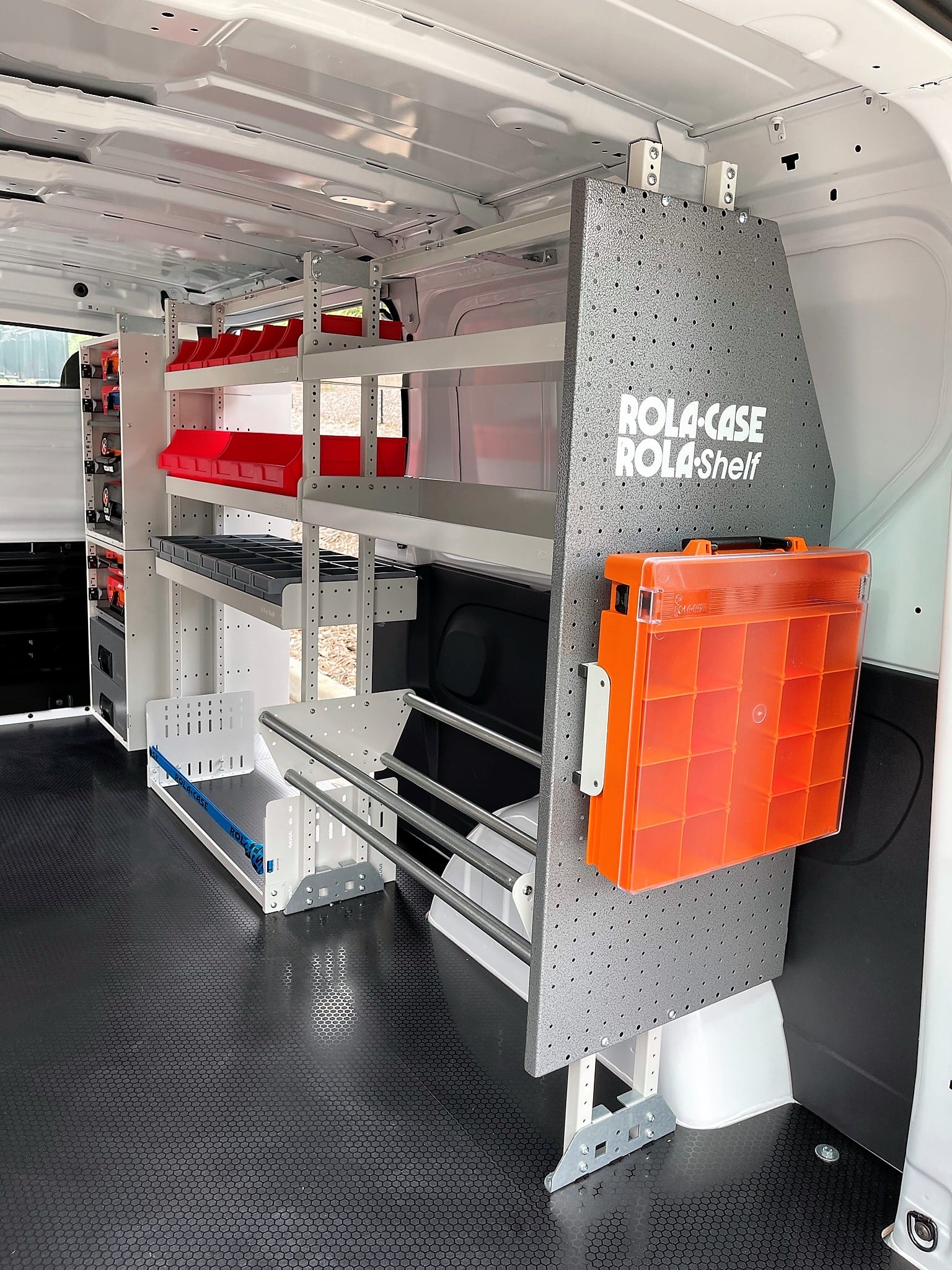Renault Trafic van shelving & racking solutions
