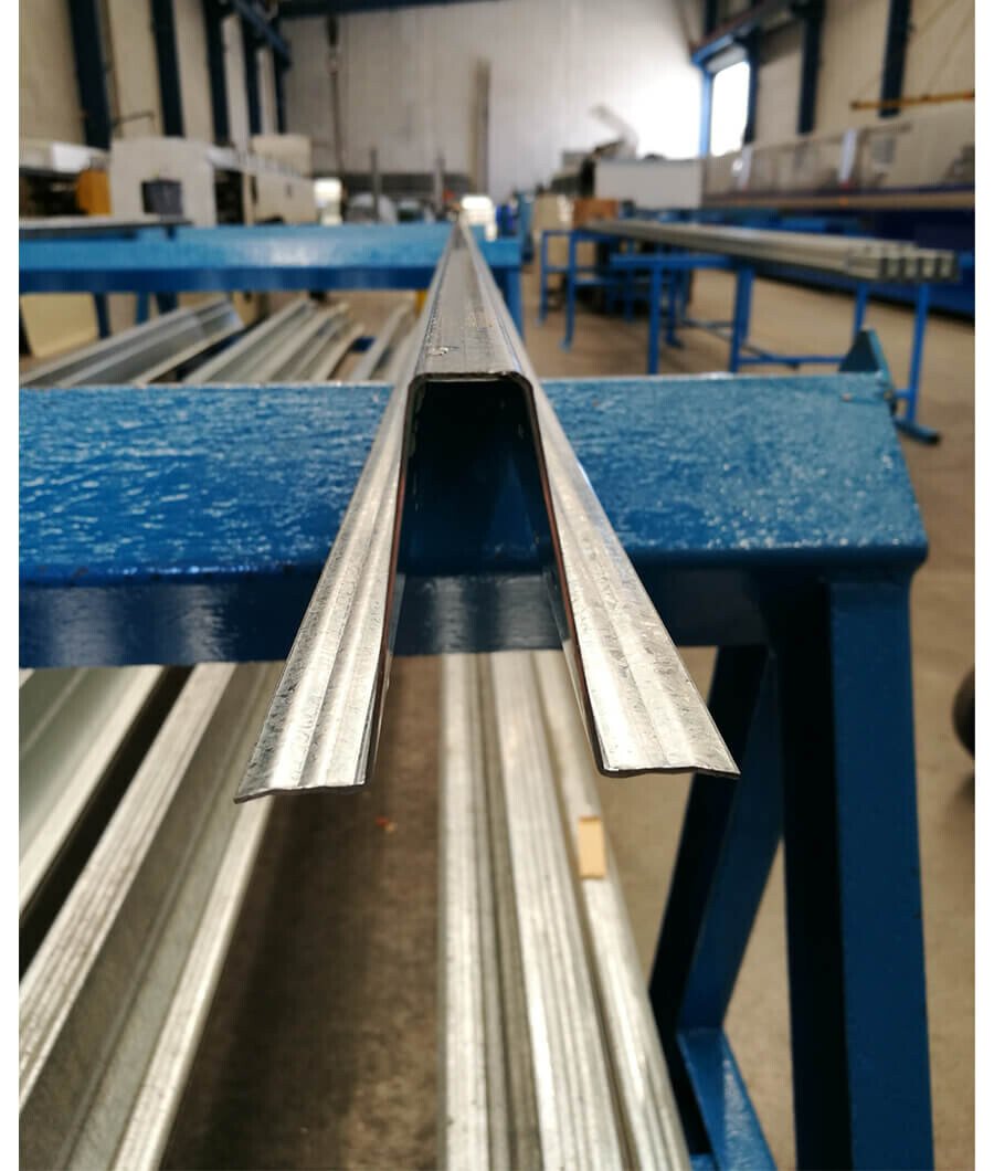 Hormann LPU 42 M Ribbed Titan Metallic CH703 Hormann