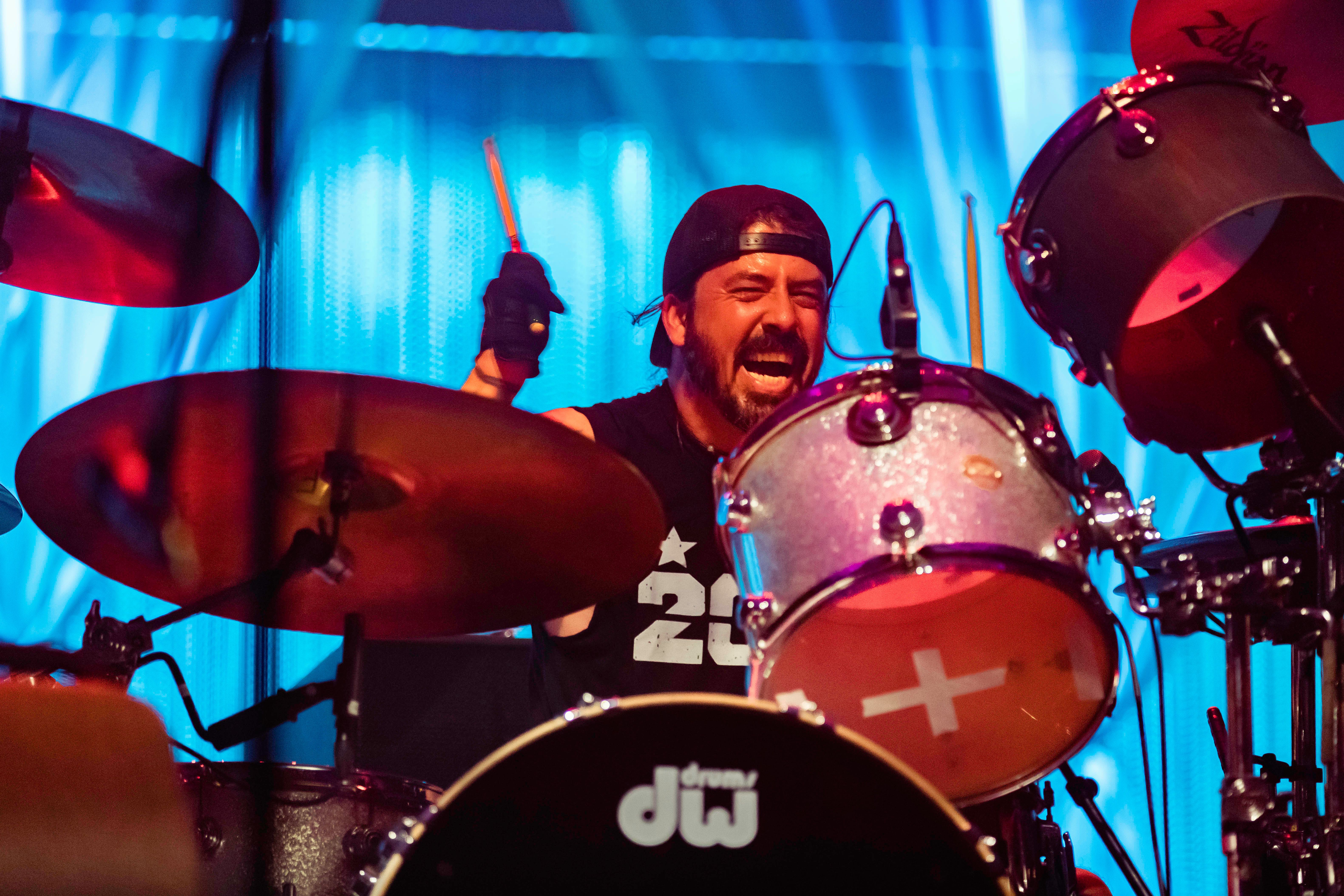Dave Grohl Christmas Jam 2022 Dave Grohl Covers Nirvana, Tom Petty With Warren Haynes' Gov't Mule - Rolling Stone