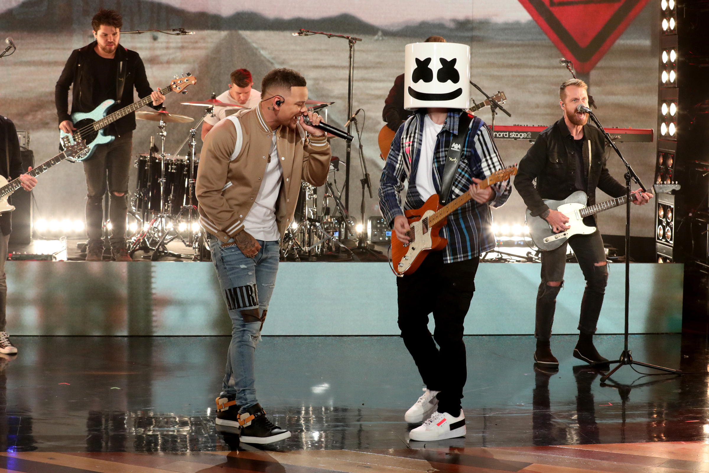 Marshmello, Kane Brown Perform 'One Thing Right' on 'Ellen' Rolling Stone