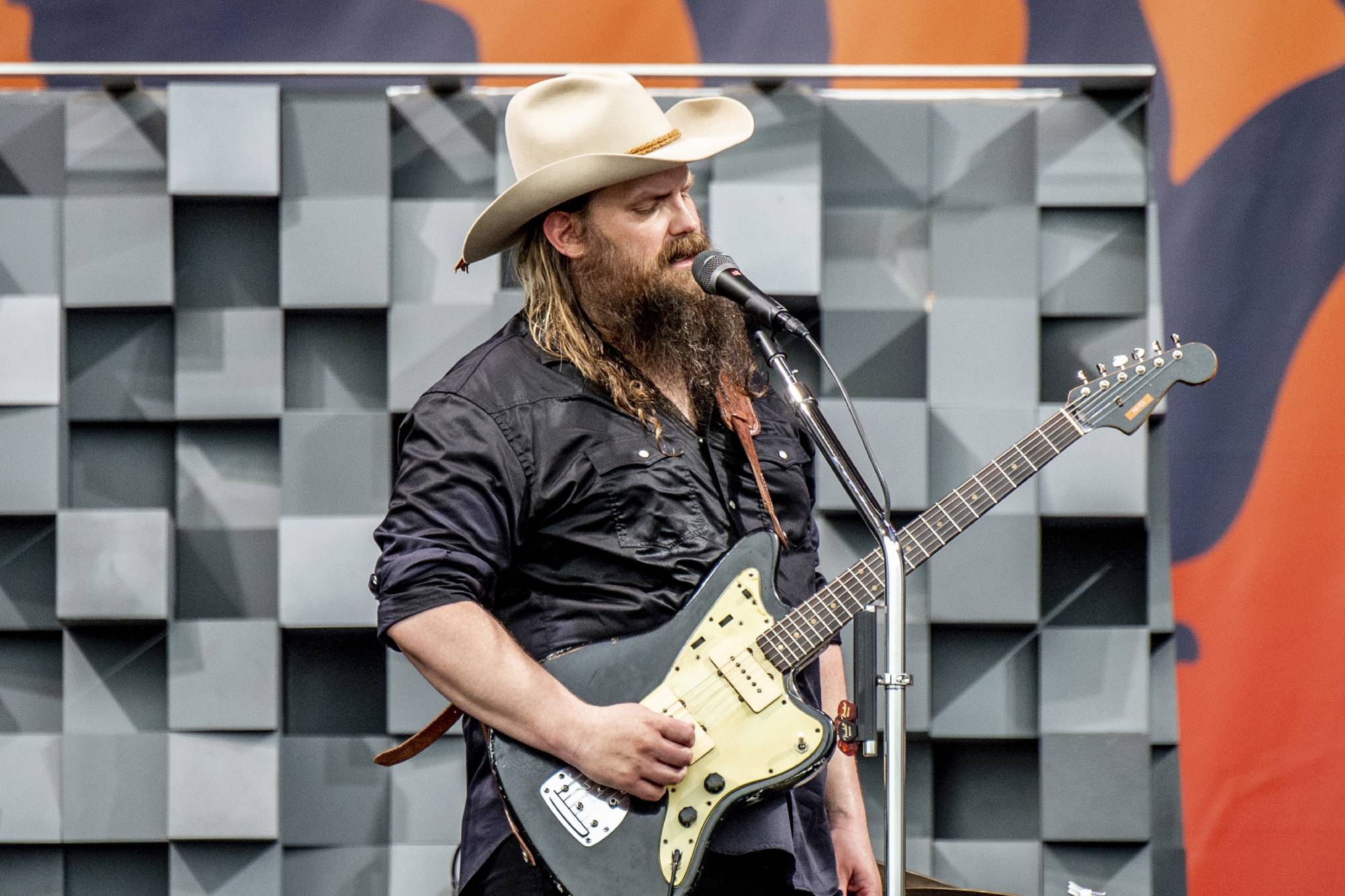 Chris Stapleton’s New Song ‘Cold’ Has Radiohead Vibes for Days