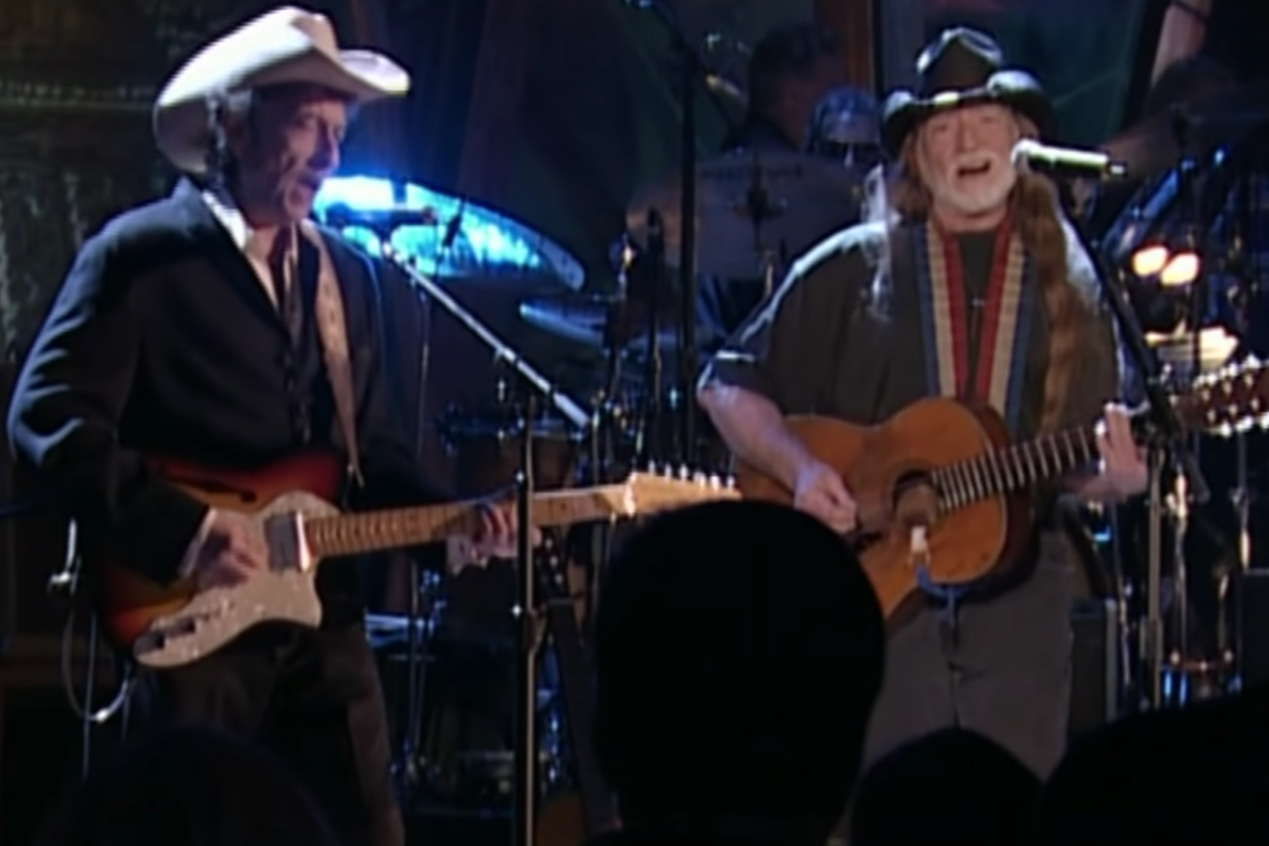 Willie Nelson Gets Mad Walks Outk Deals