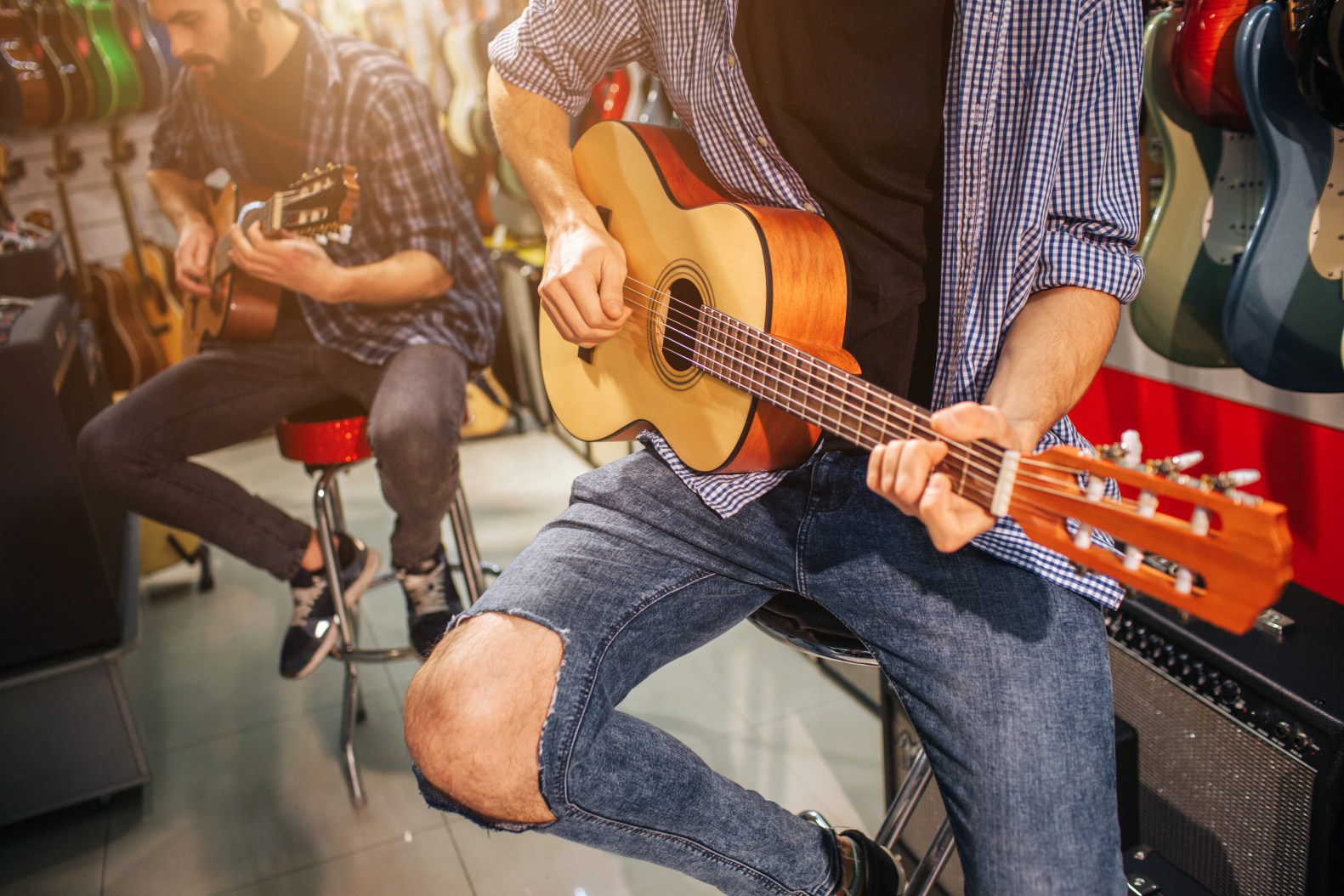 The Best Guitar Stools 2021 Reviews, Top Brands, Buying Guide