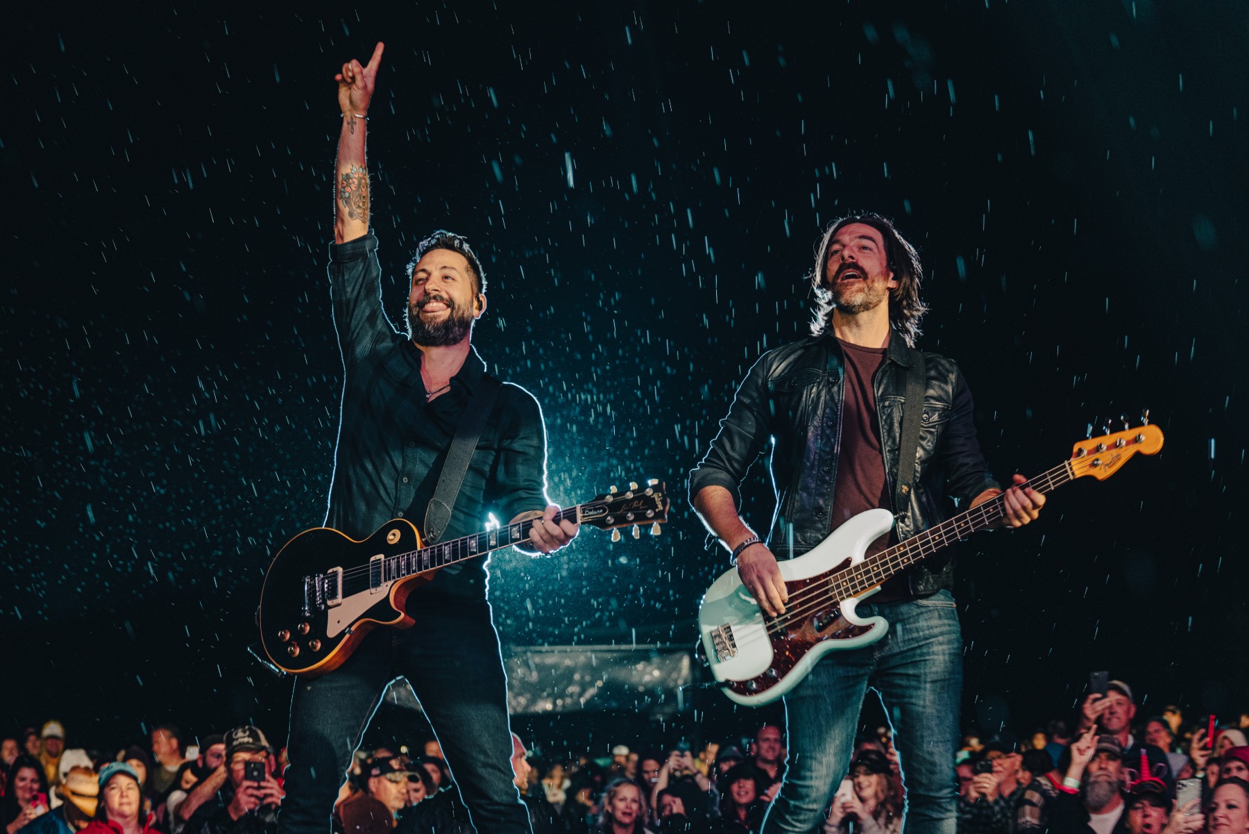 OLD DOMINION Band Signed Time Tequila & Therapy Booklet w/ New CD