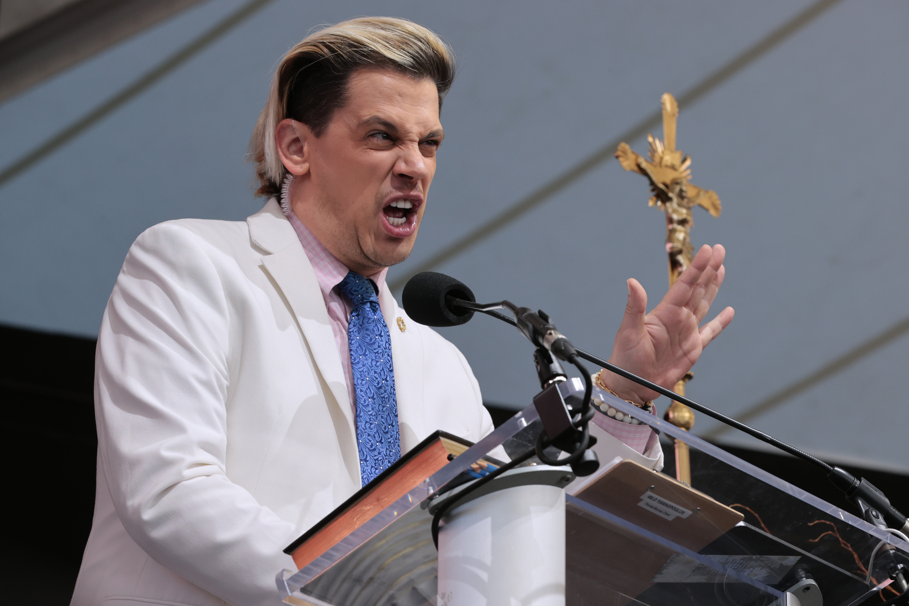what going on with milo yiannopoulos net worth - Ilustrasi 3