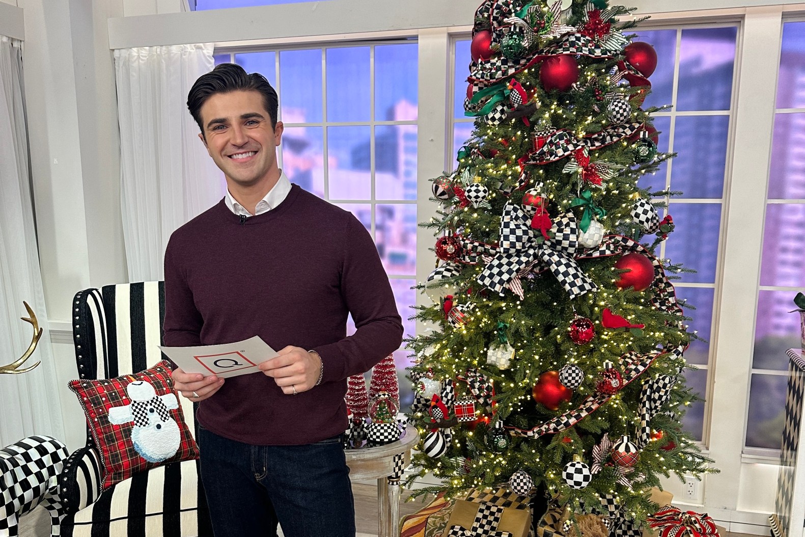 Interview Who Is New QVC Host John Battagliese? See Photos, Read Bio(04)
