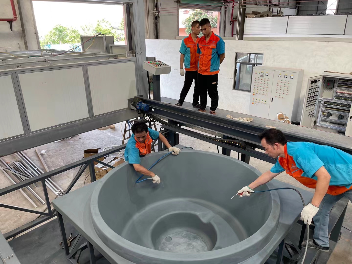 Acrylic bathtub Vacuum forming machine ROMAS MACHINERY