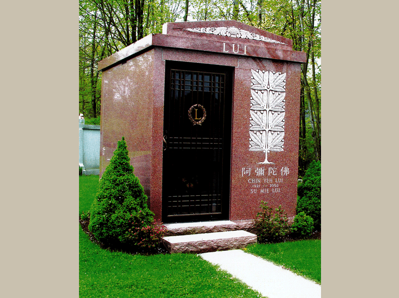 WalkIn 3Crypt Family Mausoleum with Cap Stone Rome Monument