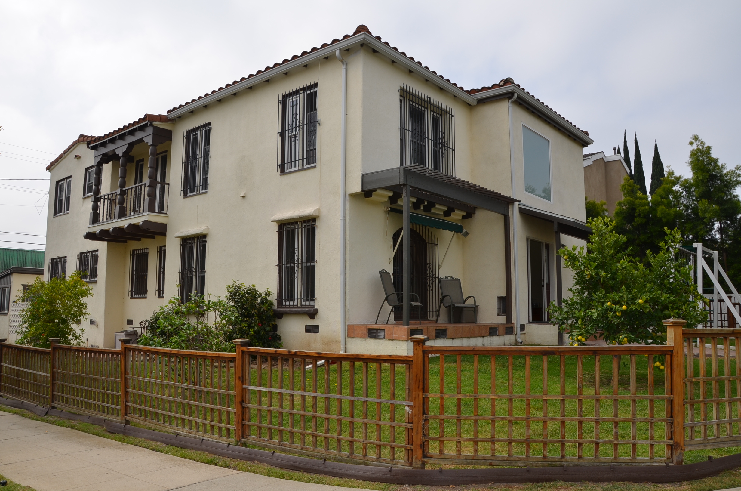 Spanish Style Duplex Beverlywood Real Estate & Housing Ron Michael