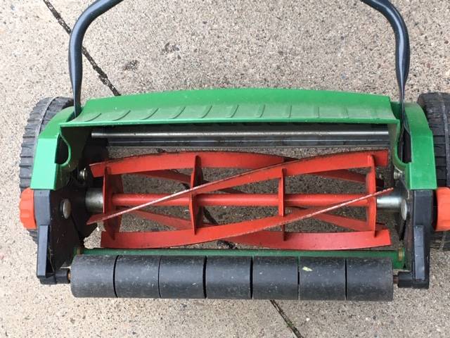 Used Brill Razorcut 15" Push Reel Lawn Mower - RonMowers