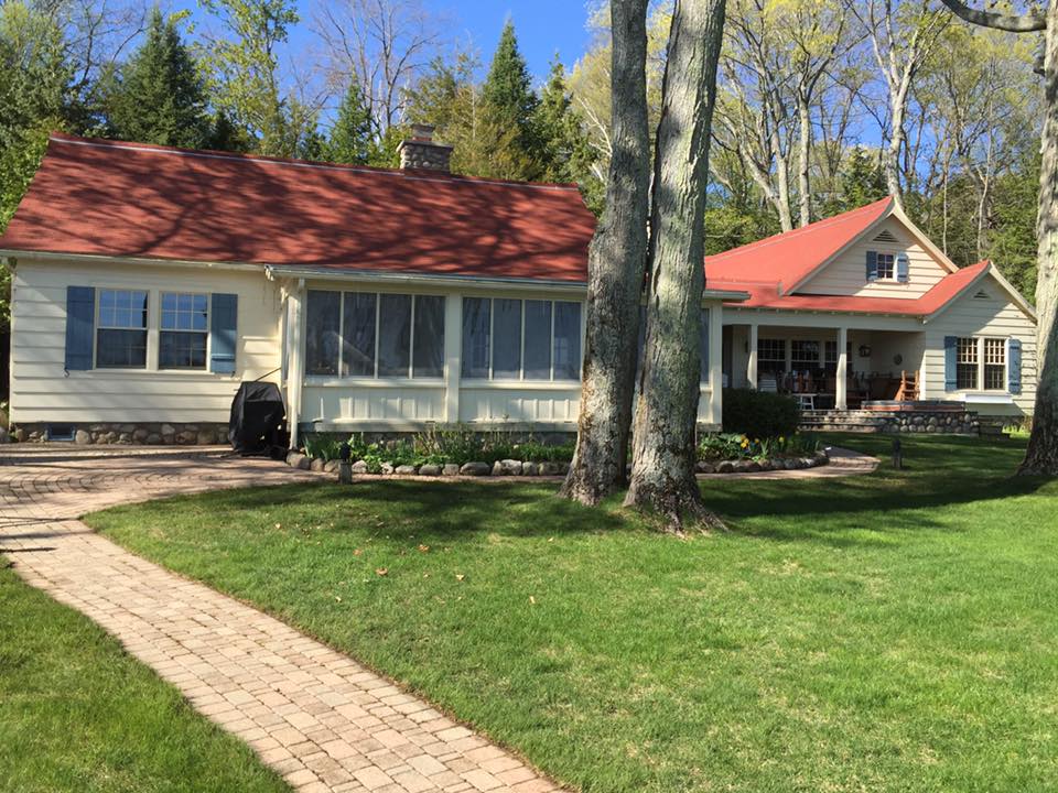 Residential and Commerical Pressure Washing Roof Renew Alanson, MI