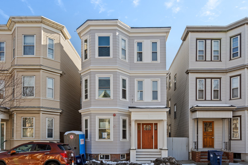 821 Saratoga Street, Boston, MA 02128 Room for Rent in East Boston