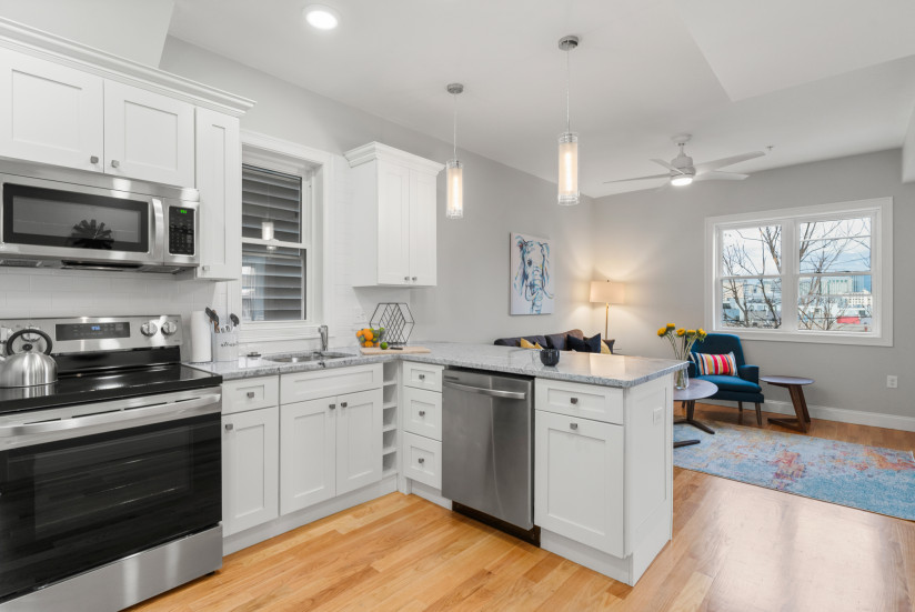 Find Boston Roommates RoostUp Coliving