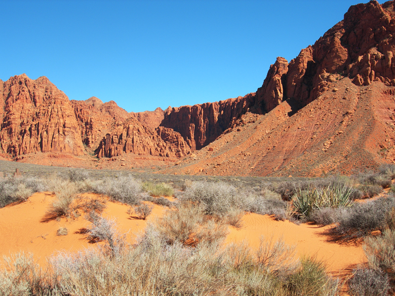 Relax in the desert in Kayenta, Ivins, Utah