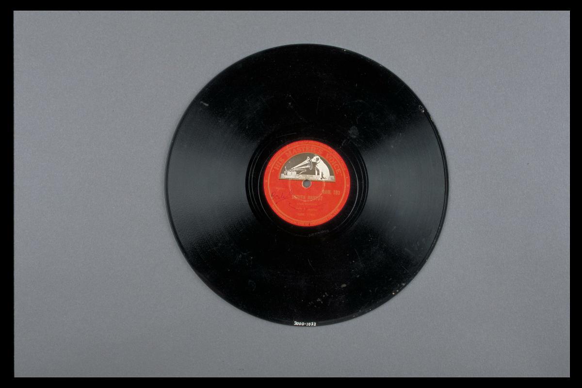 Photograph of Malay vinyl record ‘Derita Hanyut’ by Rokiah