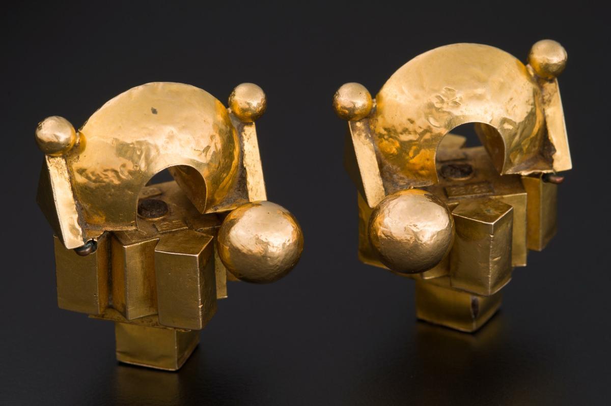 Thandatti and Pampadam earrings