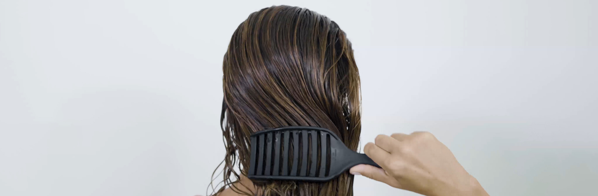 How to brush your hair to keep it healthy Rossano Ferretti