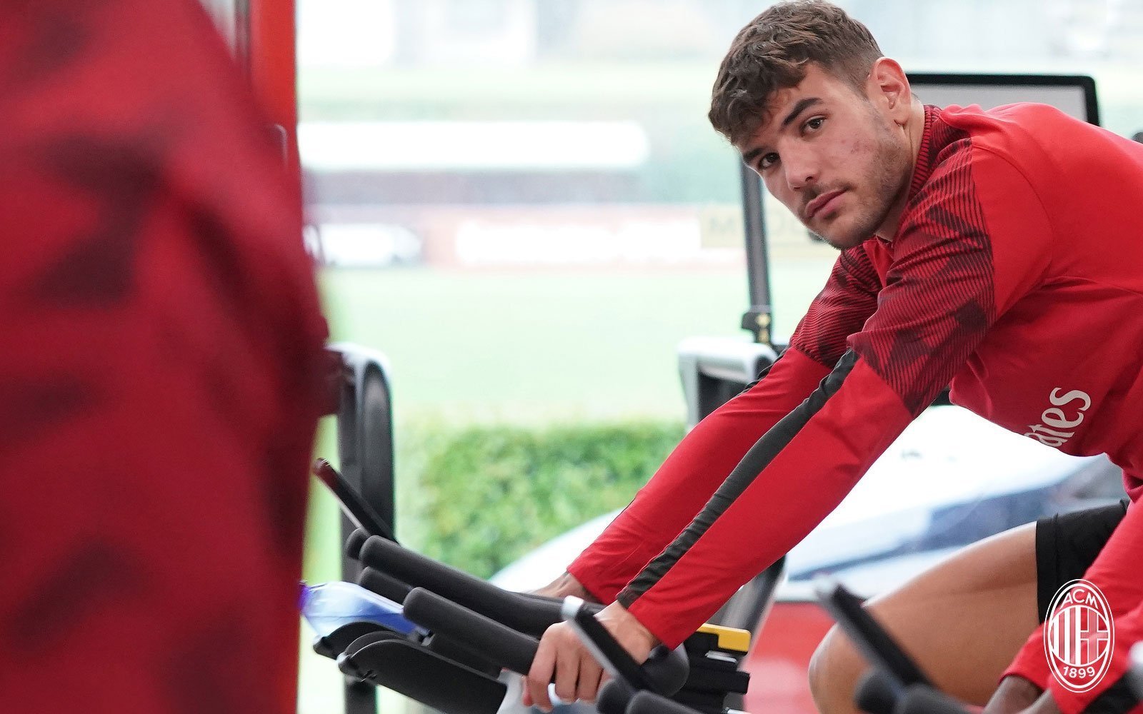 Theo Hernández: “I'm Here To Stay For Many Years And My Dream Is To Win A Cl With Milan, Pioli Teaches Us A Lot, My Tattoos? Each Has A Specific Meaning” | 1000_x_1600_jpg