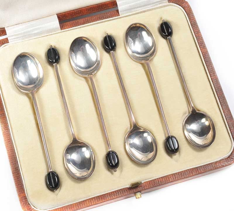 SET OF SIX SILVER COFFEE SPOONS WITH BEAN HANDLES
