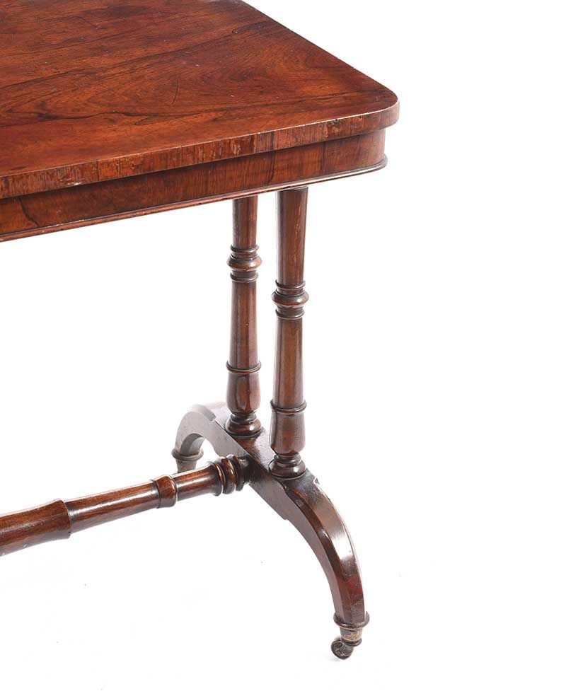 VICTORIAN ROSEWOOD SIDE TABLE