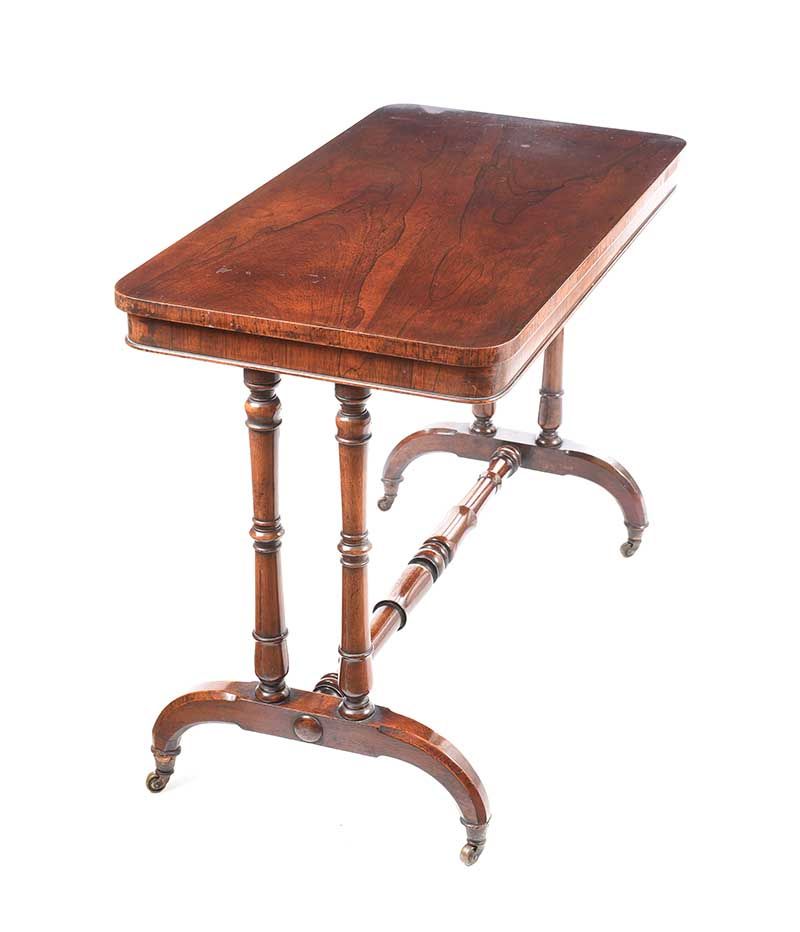 VICTORIAN ROSEWOOD SIDE TABLE