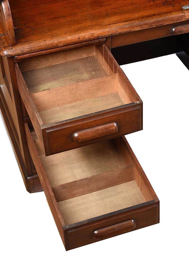 "DERBY DESK" VICTORIAN MAHOGANY ROLL TOP DESK