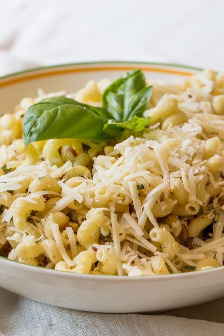Corn, pancetta, basil and Grand Cru Pasta Salad Roth Cheese