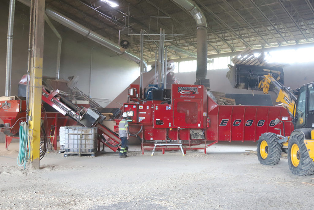 Pallet Grinders Wood Pallet Grinding, Recycling Machine Systems Rotochopper®