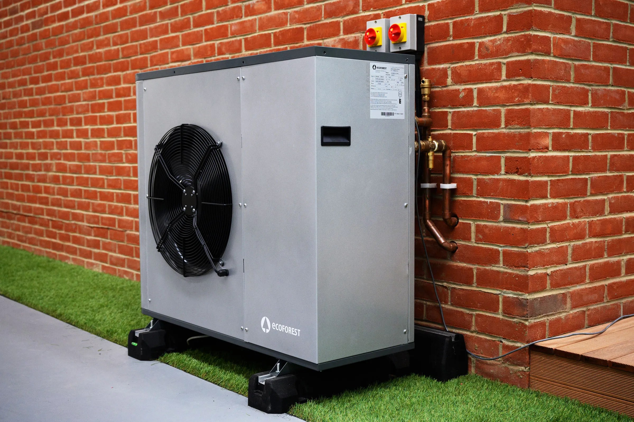 How Long Do Pool Heat Pumps Last? Rowlen