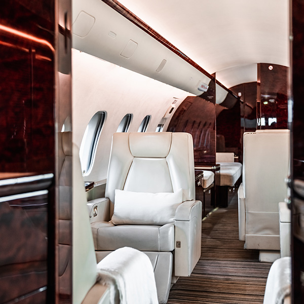 RJC-01 - royaljetgroup.com