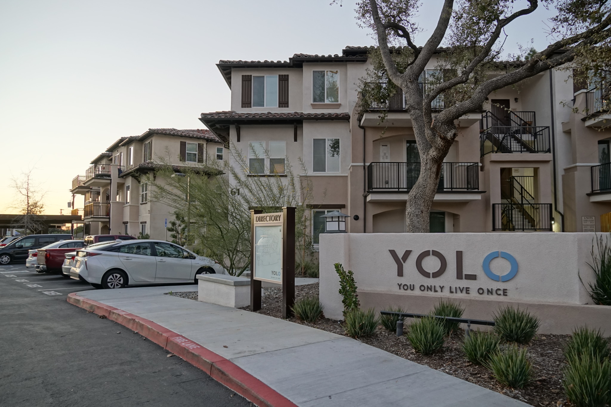 YOLO Apartments Thousand Oaks RRM