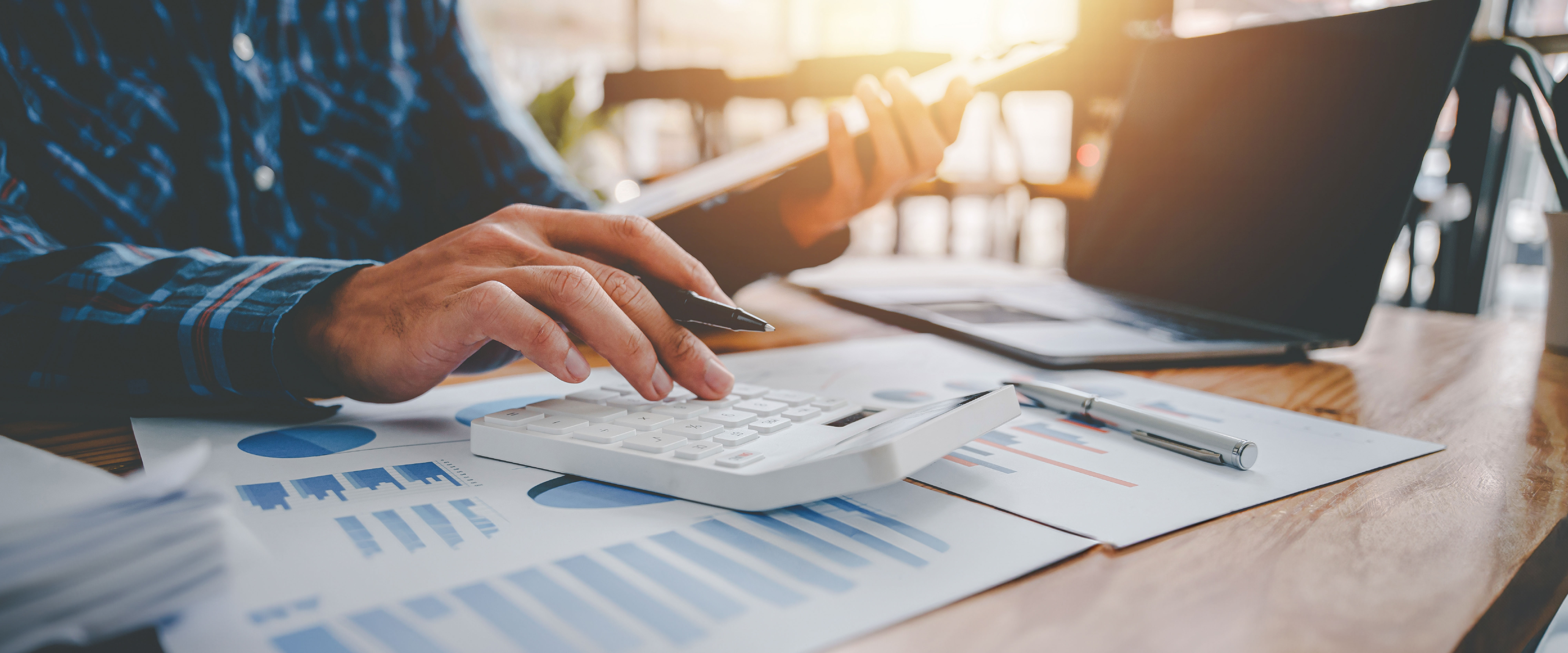 Understanding Your Commercial Truck Insurance Costs RTSinc