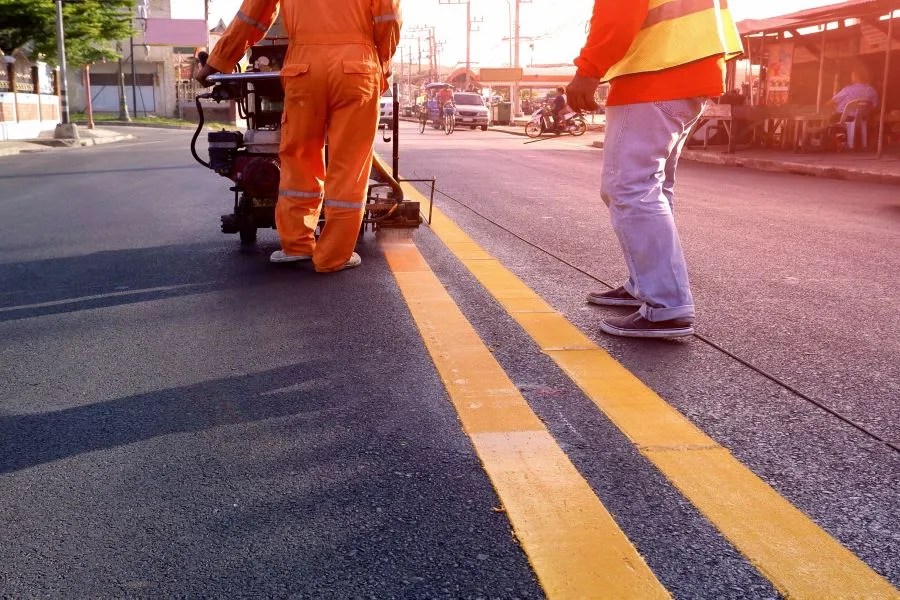 Different Types of Road Marking Paint Rua Seguridad