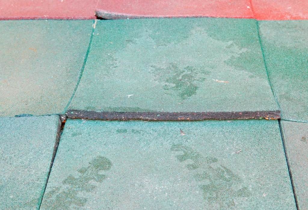 The Ultimate Guide to Cleaning and Maintaining Rubber Surfacing