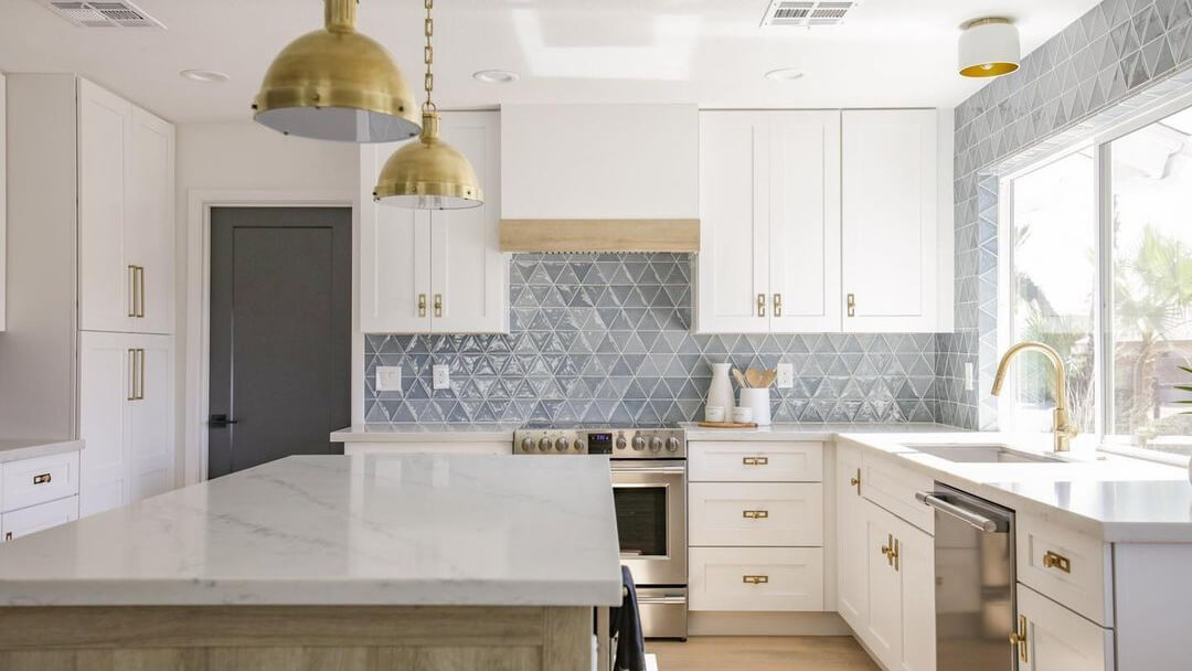 Backsplash Tiles Designs and Choosing The Right Ones