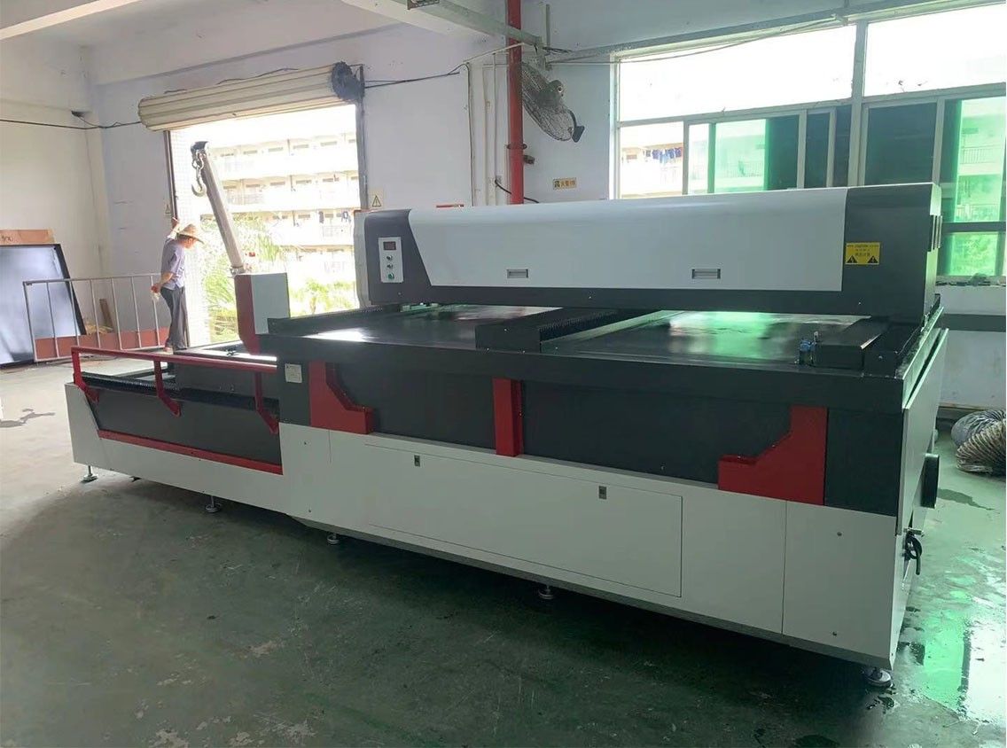 Hybrid laser cutting machine for metal and nonmetals
