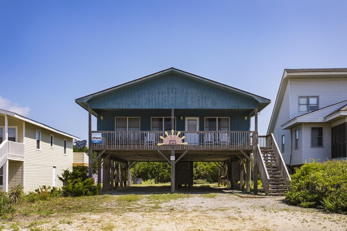 11 Oak Island, NC Vacation Rentals to Book Today Rudd's Oak Island Guide