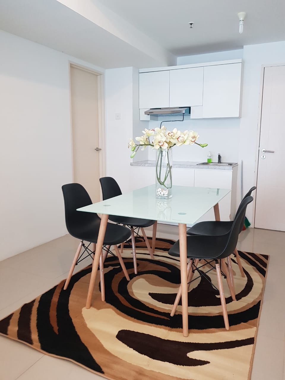 Apartemen 2BR Orchard Tanglin Pakuwon Indah, Surabaya. ID 008133