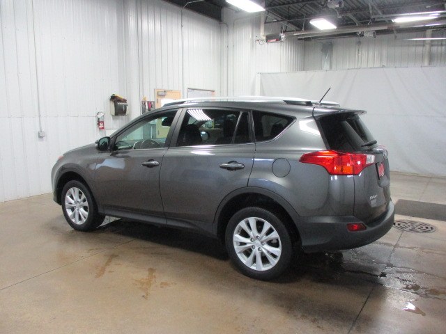 2014 Toyota Rav4 Limited Awd heated leather,sunroof,nav Dubuque