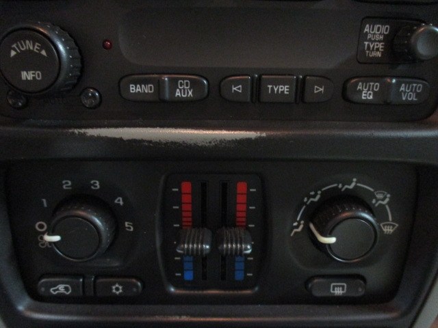 2008 Chevrolet Trailblazer LT1 4x4 cloth buckets,hitch,17s Dubuque
