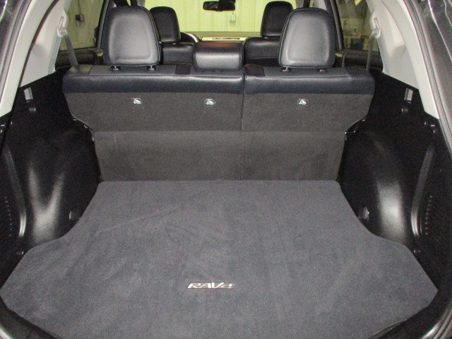 2014 Toyota Rav4 Limited Awd heated leather,sunroof,nav Dubuque