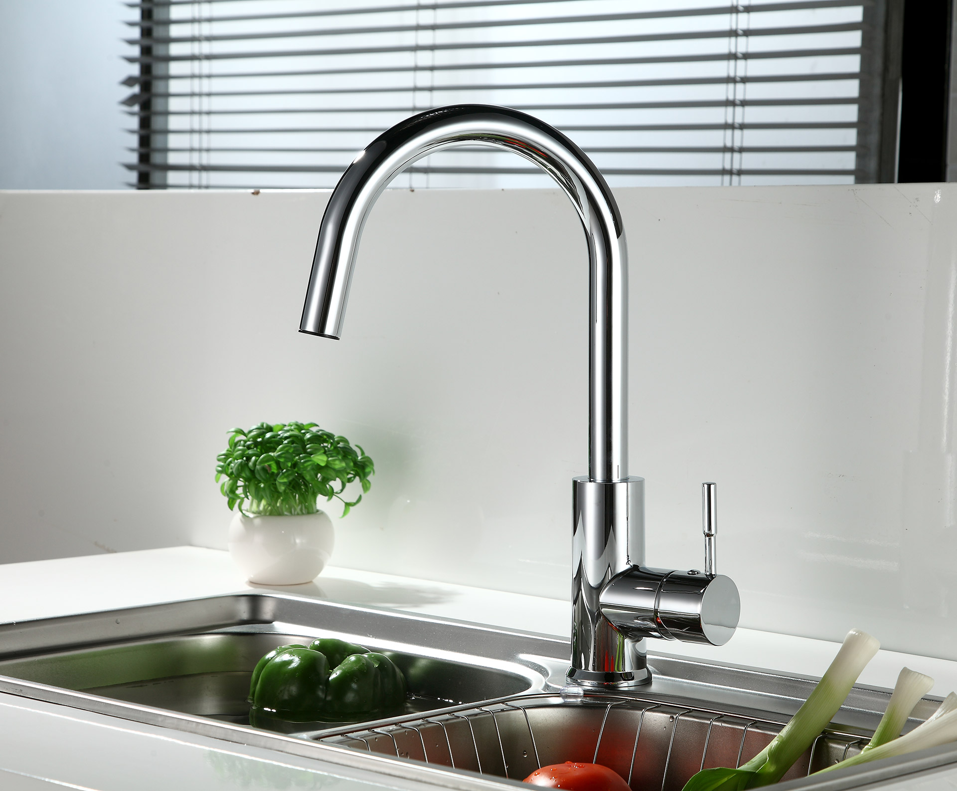 Runfine Los Angeles ABS Kitchen Faucet (Chrome) Runfine Groups
