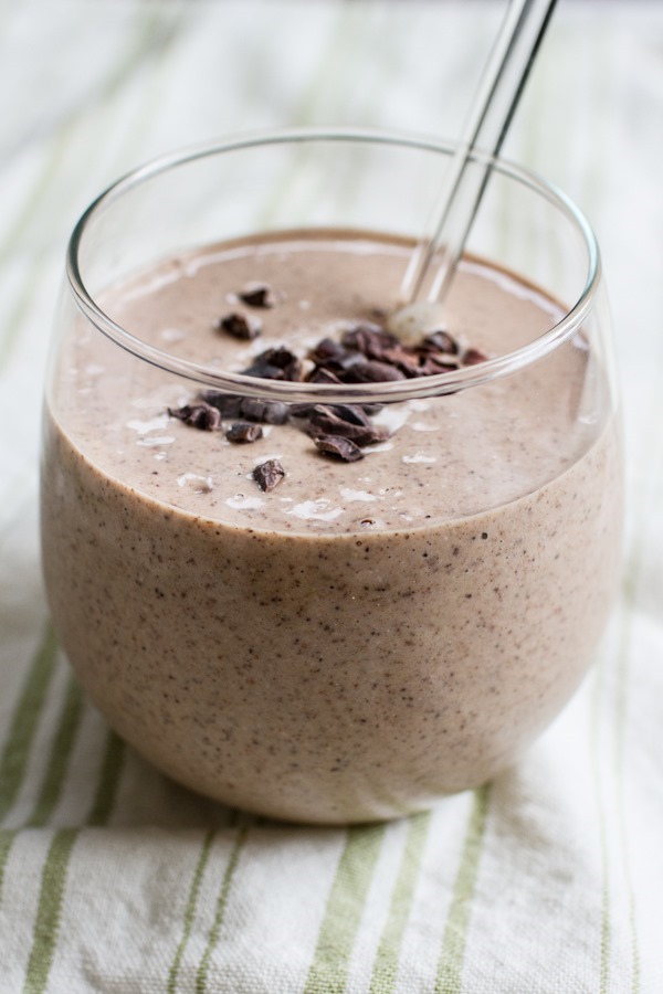 15 Healthy Smoothies Made with Oats running with spoons