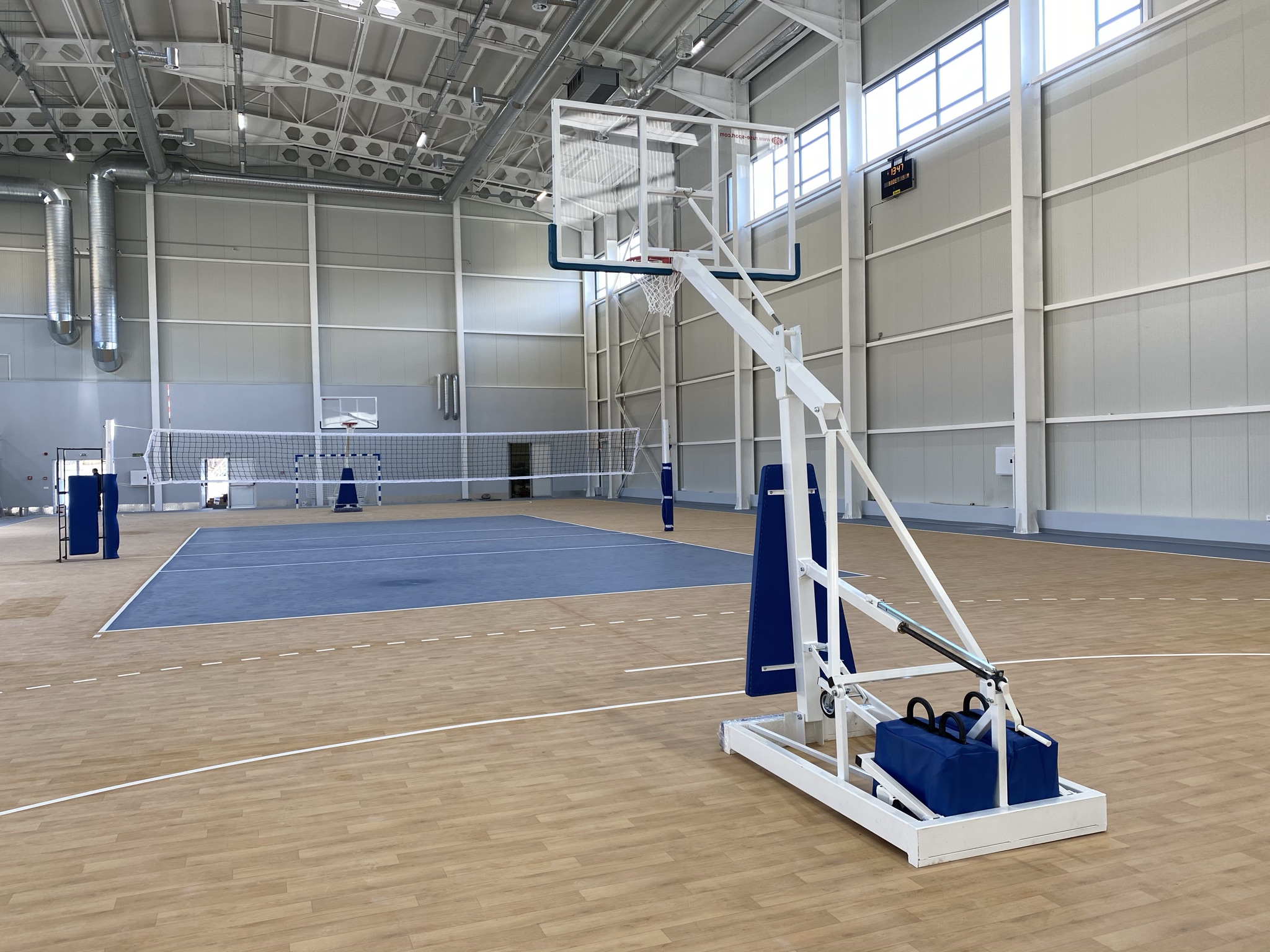 Basketball mobile stand with Plexiglas backboard Ruse Sport